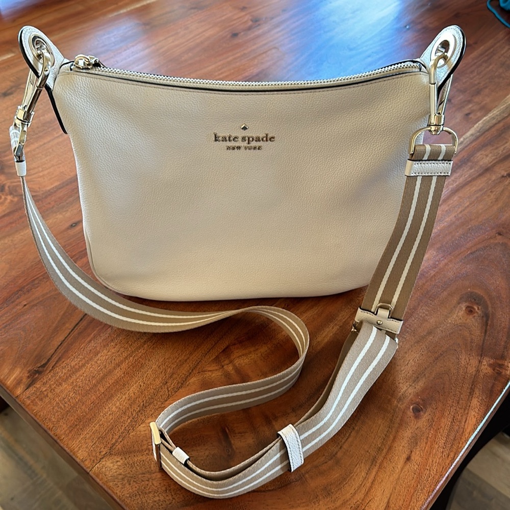 Kate spade Rosie Crossbody pebbled leather Parchment iconic minimal neutral bag